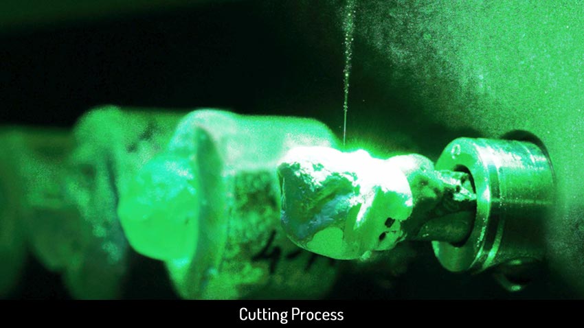 this is green laser diamond cutting machine, Super Green cutting process view